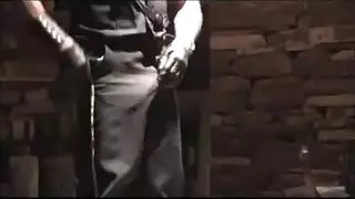 رجل أصلع موشوم ، تشاز بالومينو على وشك أن يمارس الجنس مع زوجة صديقته الحامل من الحي