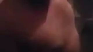 مصريه تنتاك ومش مستحمله جارها لبسه اخضر