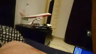 دمية الجنس العربية تُستَخدم من قبل رجل أبيض فتحات متسعة