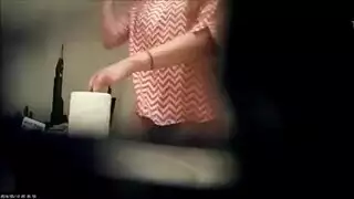 كاميرا خفية تلتقط جنس جامح مع غريبة مغرية