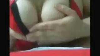 ابن بينك امة وهو واصحابة عاملين يصورة وامة تالة بس وهوة مكمل احلى نيك