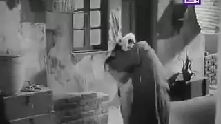 أفلام عربية قديمة: قبلة فرنسية عميقة ومغازلة نارية