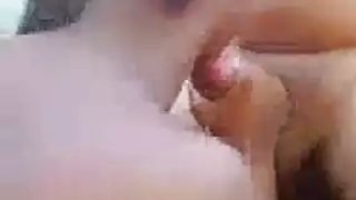 رضع تدي الاقزام