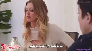 عيد شكر حار: أمهات يتم تبادلهن في مشهد صريح