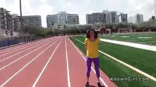 فيلم بورن عن هواية المرحاض: لعق كس مبلل وإصبع في المؤخرة