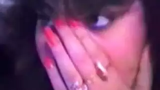 طبيب مثار يصور مرضاه عراة أثناء ممارسة الجنس في غرفة الفحص الإباحية