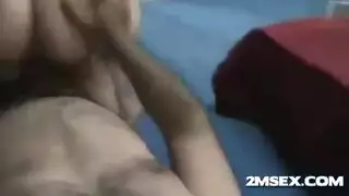 تاكسي القاهرة الإباحي: السائق يضرب فم وكس وطيز الراكبة