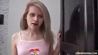 الهرة قلص في سن المراهقة اليابانية لأول مرة مثليه