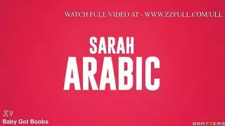 مرطب العطش النهائي: هارلي هيز وسارة عربي في جنس خام