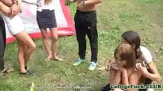 نائب الرئيس غارق ليموزين