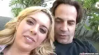 حركات فم الشقراء الفرنسية: مص وتقبيل