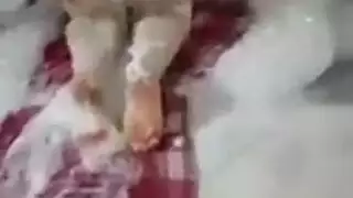 ام بتدخل على ابنها الحمام وهو بيستحمى وهم لوحدهم فقط اخ واختي بيستحموا مع بعض وهم لوحدهم في البيت فقط