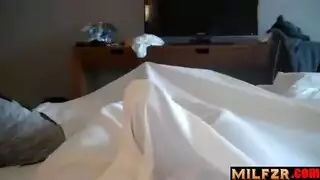 أمه تسمي زب ابنه الوحش