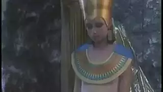 ٤ فيلم جنسي رجعي: الملكة المصرية تأخذ عدة قضبان