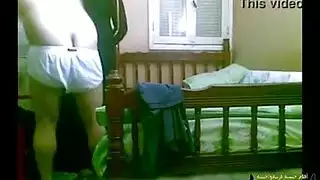 قصف مهبلي مكثف للرجال المنتصبين بقوة