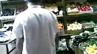 الفتاة المصرية تمارس جنساً قاسياً مع صاحب المتجر في الحي