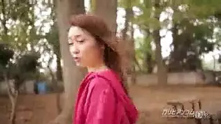 أخ يمارس الجنس معها بقوة، تنورة مُخلعة، فرج مليء بالقضيب