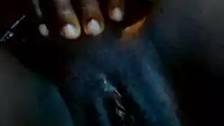 نكاح طازج: فتاة بريئة تأخذ قضيبين في علاقة ثلاثية مفاجئة