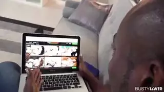 فيلم إباحي لأم عزباء تأخذ قضيبًا أسود سميكًا في كل الحفر