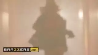 جديد على برازرز: بث فوري لأفلام إباحية صريحة