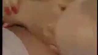 ميلف جشعة تريد كل الأعضاء الذكرية في فمها