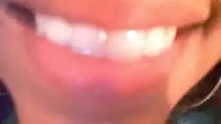 الوحش الديك شريحة حلق عميق