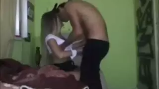 ثنائي هاوي يقدم أداء هاردكور على الكاميرا