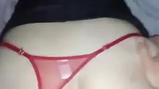 ناضجة مرتدية الجوارب تتعرض لضربات قوية وتتوسل للمزلق