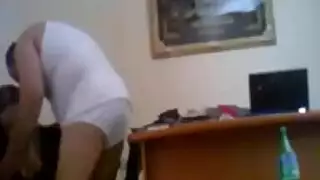 فضيحة نيك مكاتب و احلى جنس مع رجل متزوج و نياك جدا