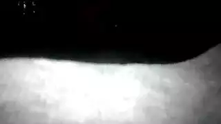 مص في السيارة: فعالية حلق عميق مع فتاة جائعة