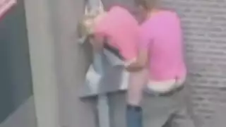 تجسس علي بنت وشاب بينيكوا في الشارع