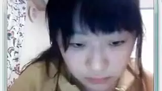 بورن ويب: شاب منفرد بقضيب وحشي يضخ السائل المنوي