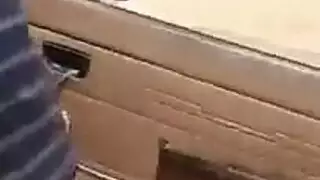 بنات تلعب فى جسمها