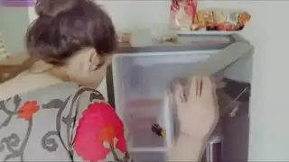 إباحية ميلف مكثفة: منحنية وتؤخذ في كل غرفة