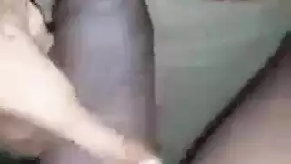 بعد التمدد، تأخذ قضيبًا عنيفًا على الكاميرا