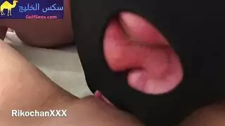 مص الطيز بعمق: التلذذ بمؤخرة عملاقة تشبه القضيب