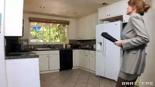 خيال الجنس الخشن الجامح للمرأة العاملة