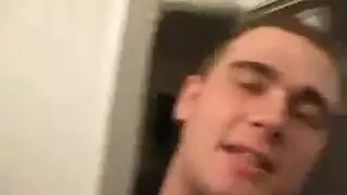 حفلة جنسية لرجال ناضجين مع نجم متحول جنسياً مثير