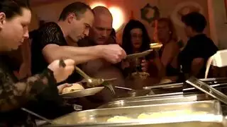 ثلاثية مثلية إباحية جامحة مع عاهرات مجنونات