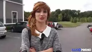 الجنس المحمي يتحول لابتلاع السائل المنوي لدى الشباب ذوي الشعر الأحمر