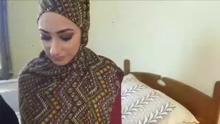 خيال محارم عربي: شريط جنس صريح في الفندق