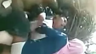 محجبة مثيرة تصبح عارية وتنكح بقوة في مشهد إباحي