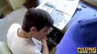 أبو شعر يتحرش بصاحبه و أمتع جنس لواط بين طلاب مدارس شواذ