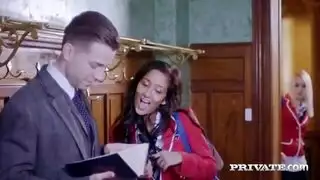 تلميذة مثيرة تمارس الجنس القوي مع معلمها