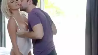 ممارسة الجنس مع يابانيات مراهقات بصدر كبير ومهبل ضيق