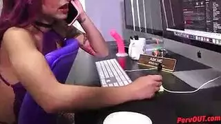 شرج صعب بالديلدو يليه مشهد تدخيل مزدوج مكثف