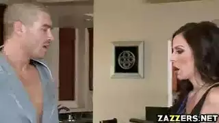 أفلام إباحية أمريكية: متعة فموية مزدوجة تؤدي لإيلاج شديد