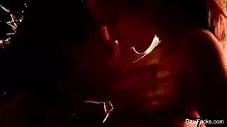 ٩ نيك ثلاثي إكس إكس إكس: عاهرتان تُهيمن عليهما بقضيب لحمي ضخم