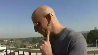 متعة محرمة: جلسة لعق كس مع بنت صديق