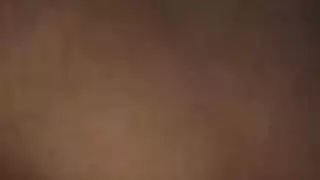 الطبيب الكبير يعين بنت عارية في غرفت المعاينة